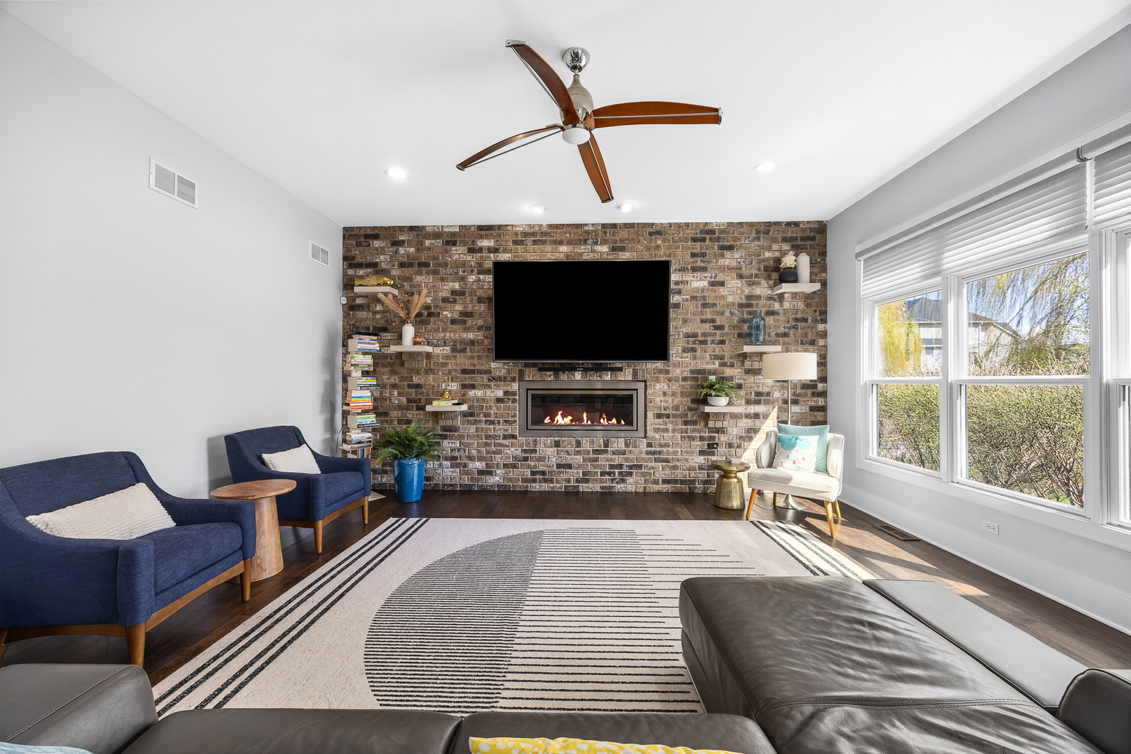 4328 Winterberry Avenue, Naperville, IL 60564