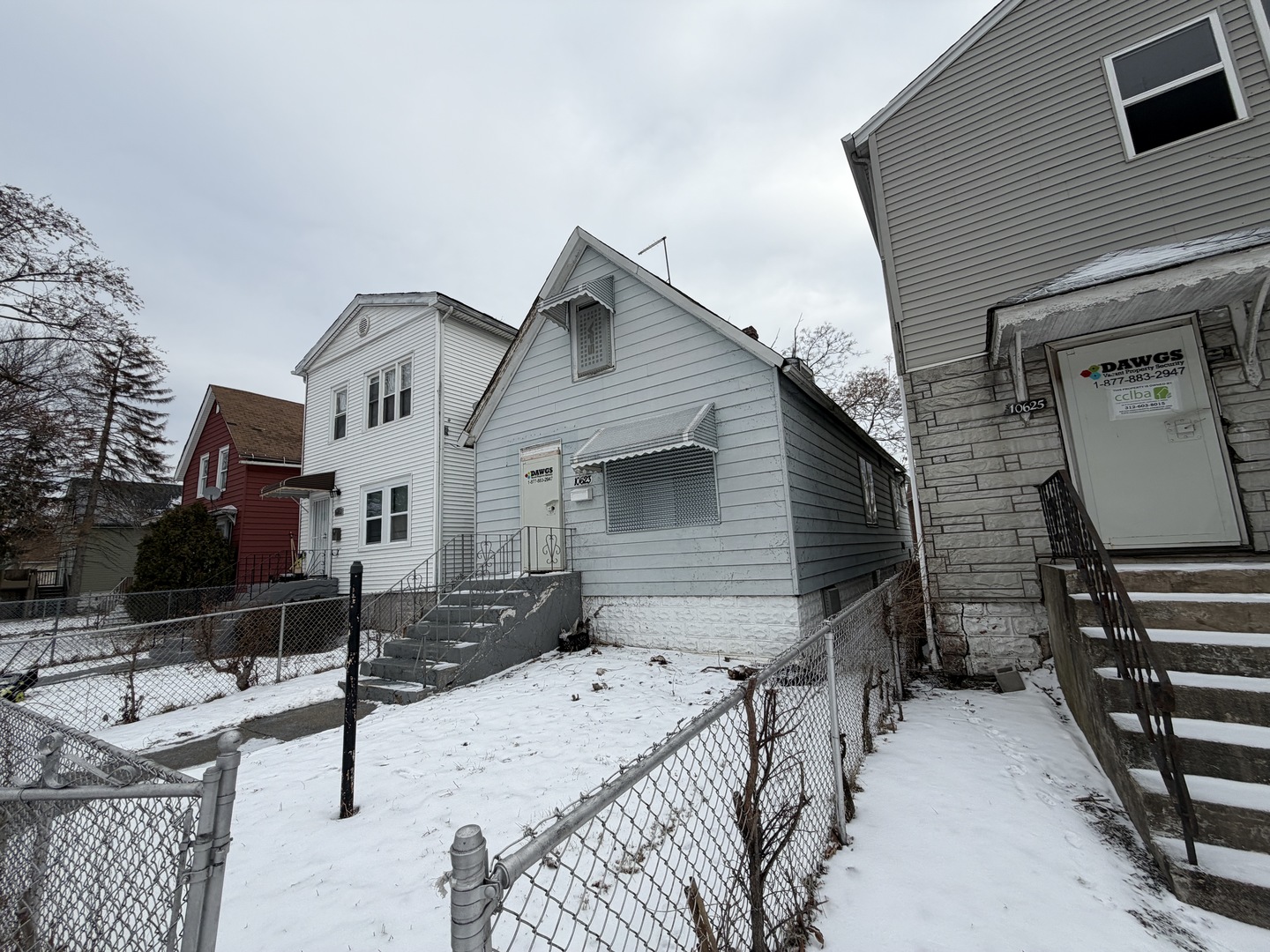 10623 S Perry Avenue, Chicago, IL 60628