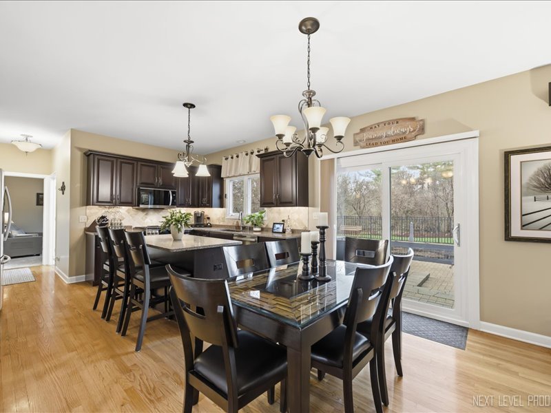 1109 Edwards Drive, Batavia, IL 60510