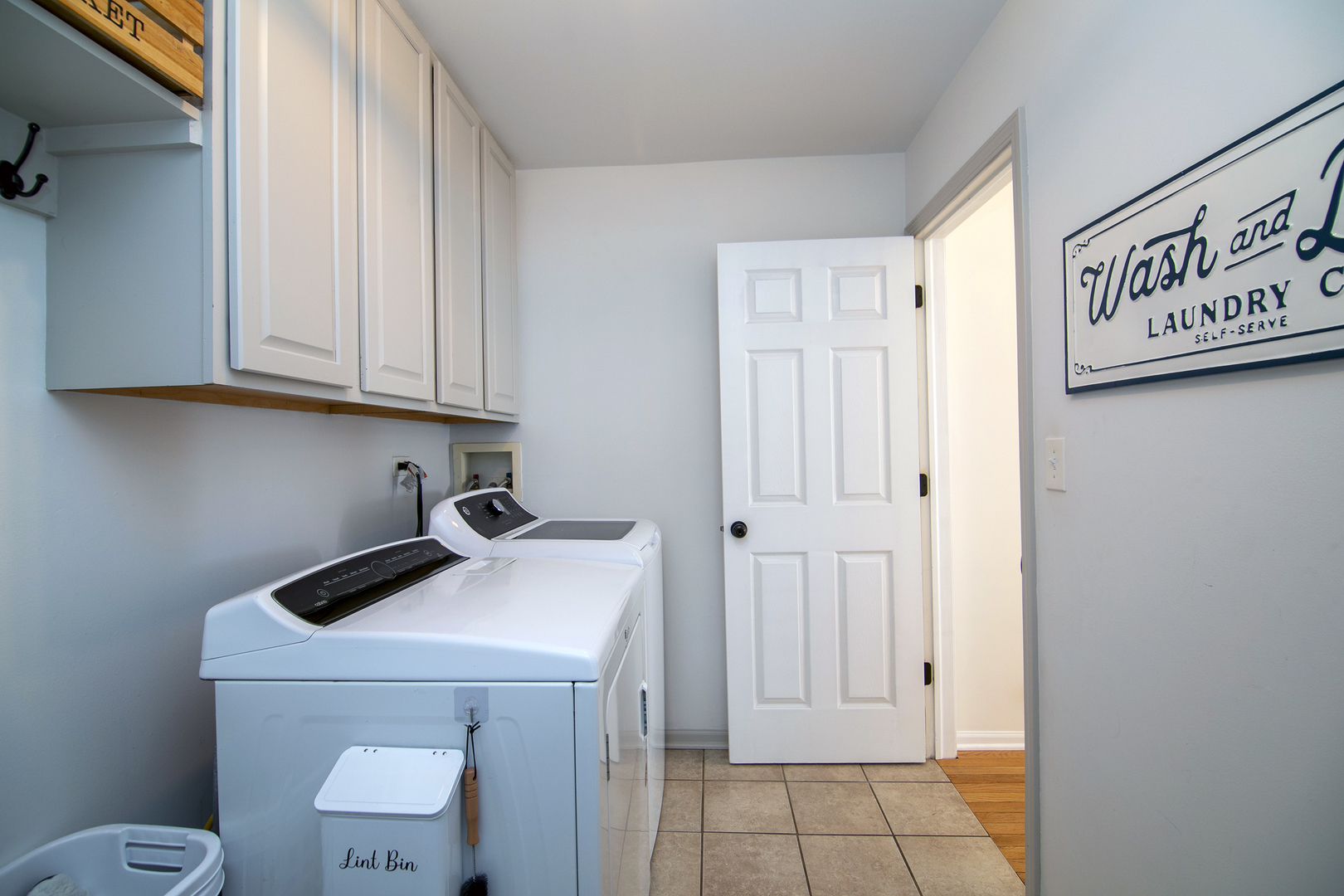 1675 Rosehall Lane, Elgin, IL 60123