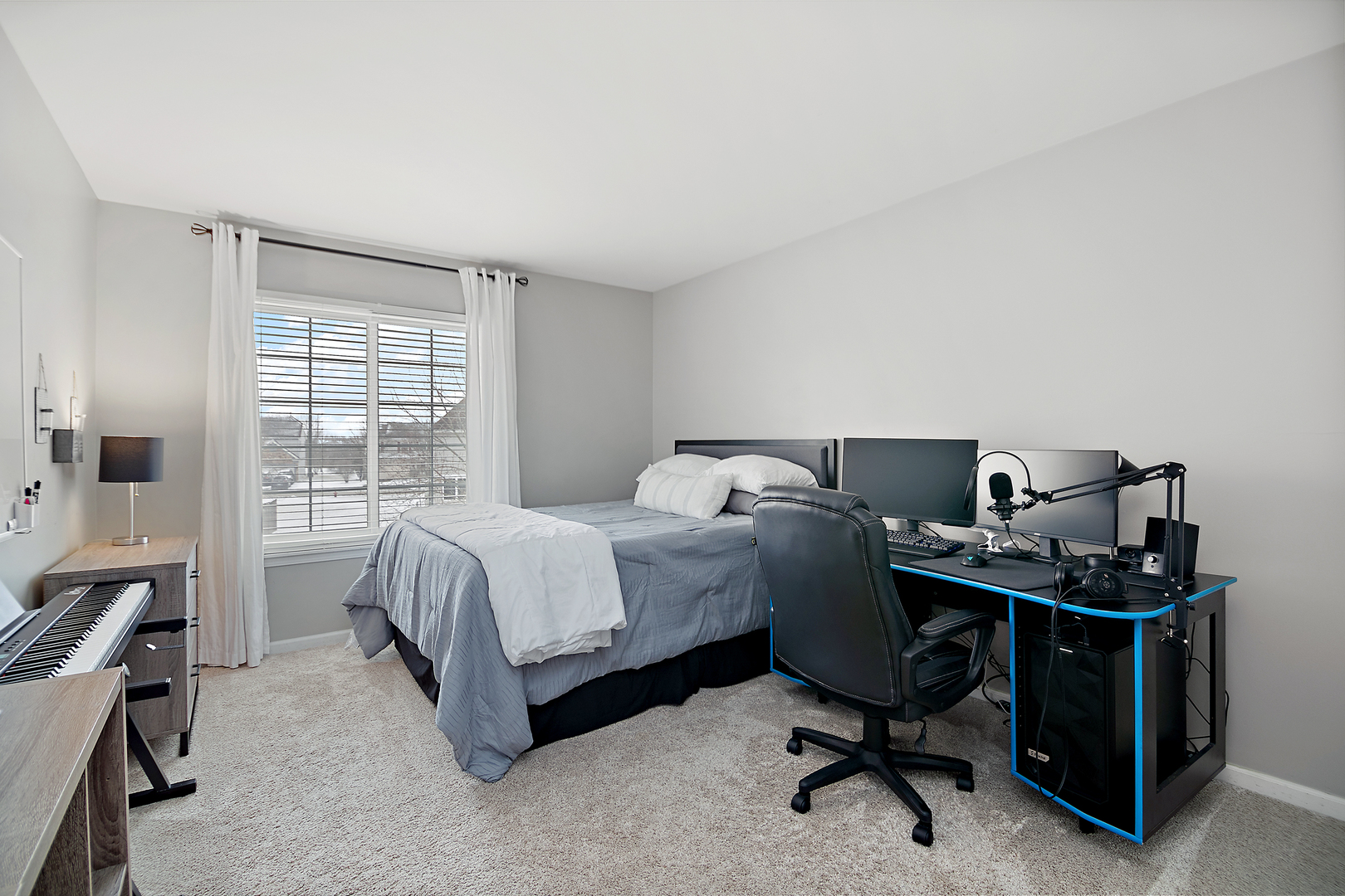 1675 Rosehall Lane, Elgin, IL 60123