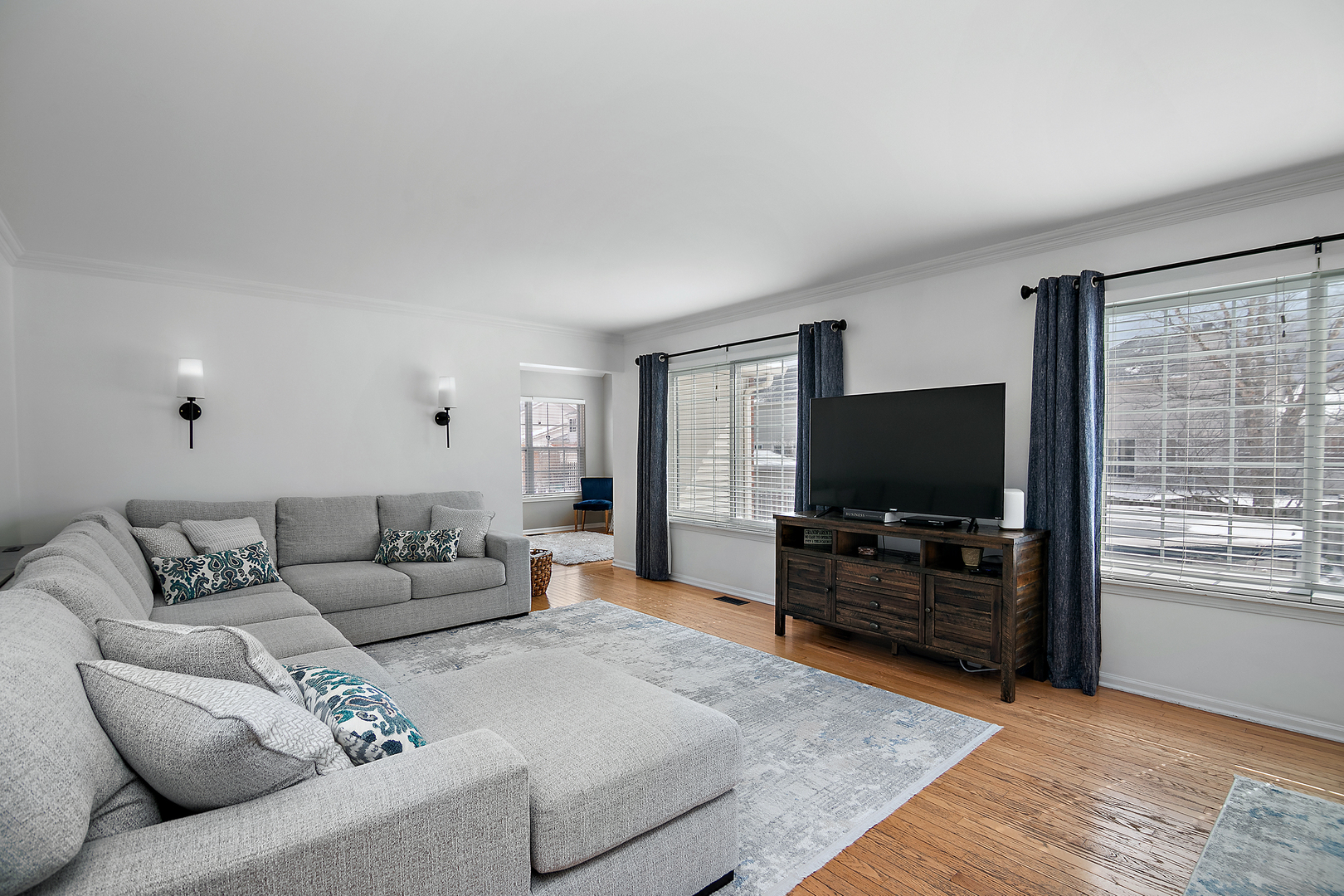 1675 Rosehall Lane, Elgin, IL 60123