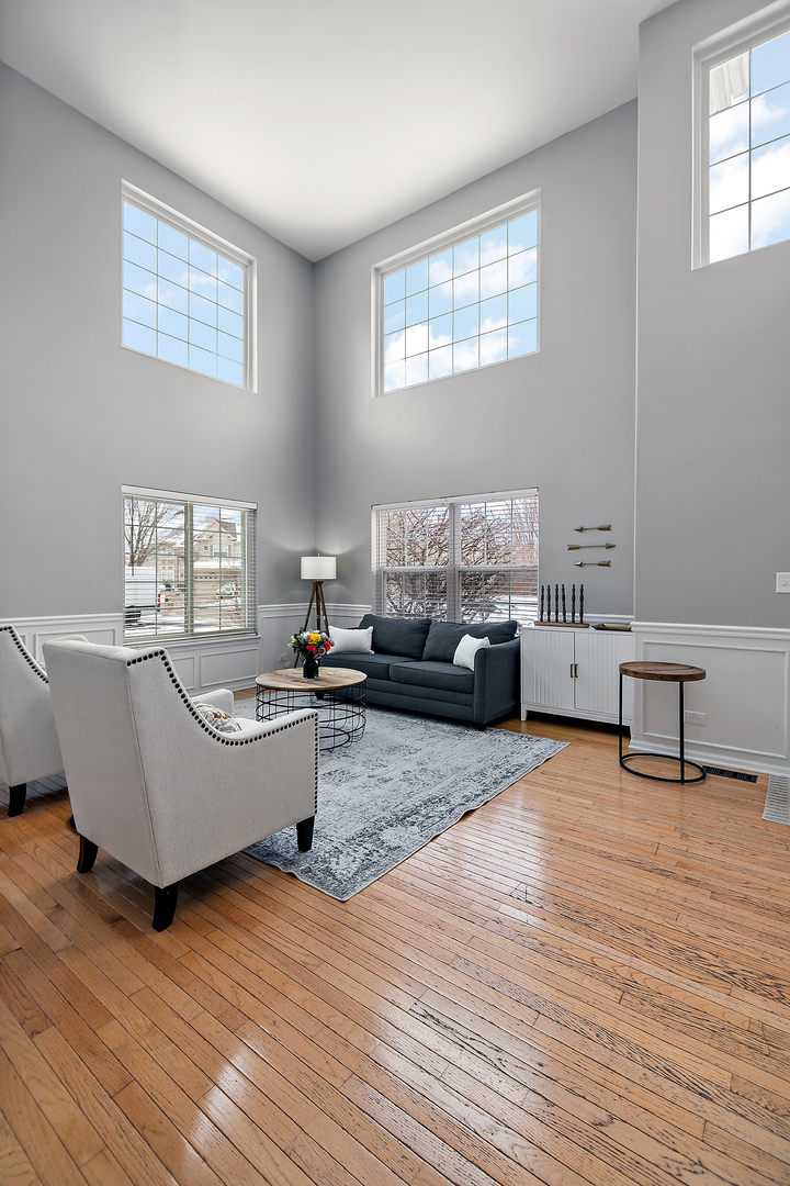 1675 Rosehall Lane, Elgin, IL 60123