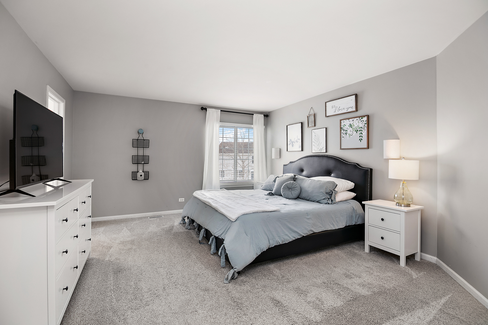 1675 Rosehall Lane, Elgin, IL 60123