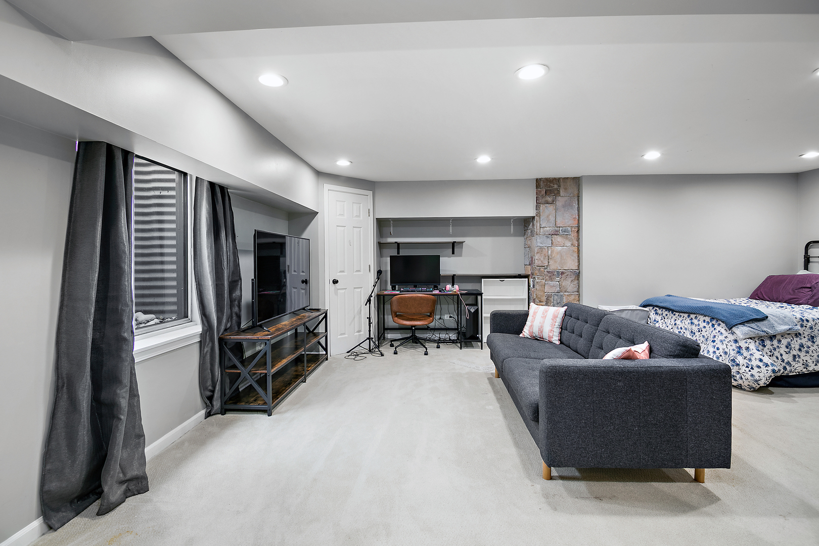 1675 Rosehall Lane, Elgin, IL 60123