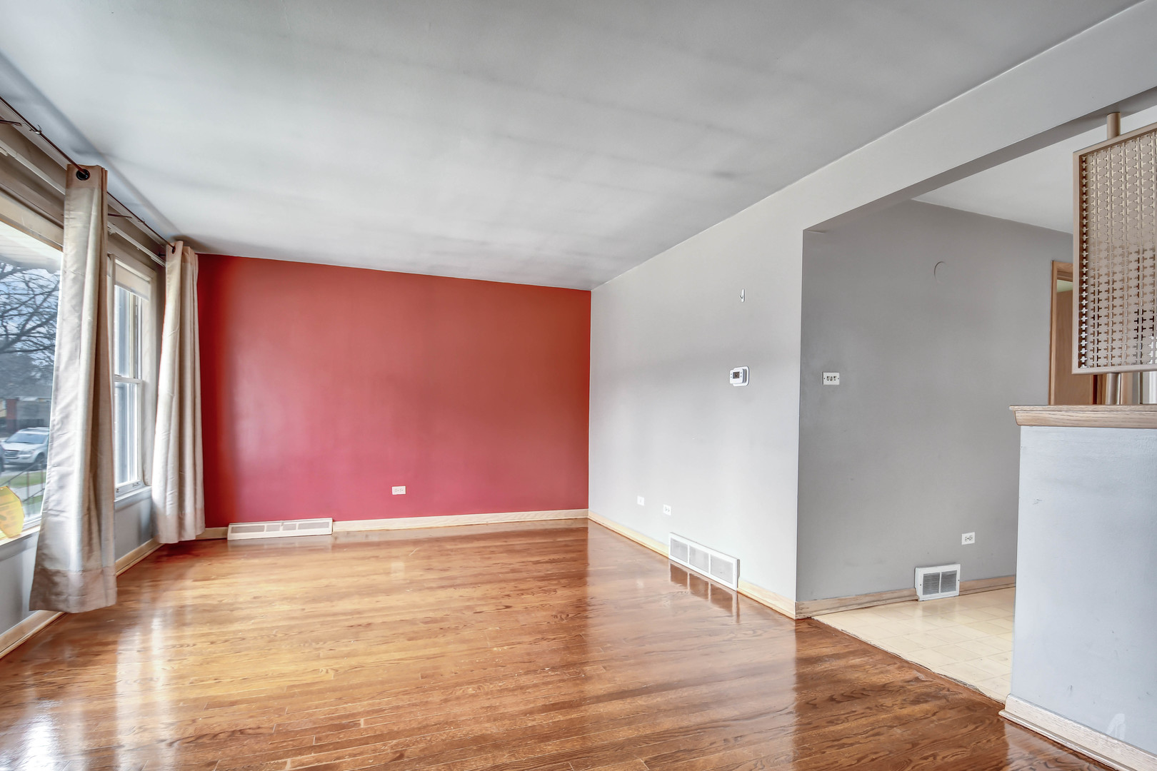 5123 S Lotus Avenue, Chicago, IL 60638