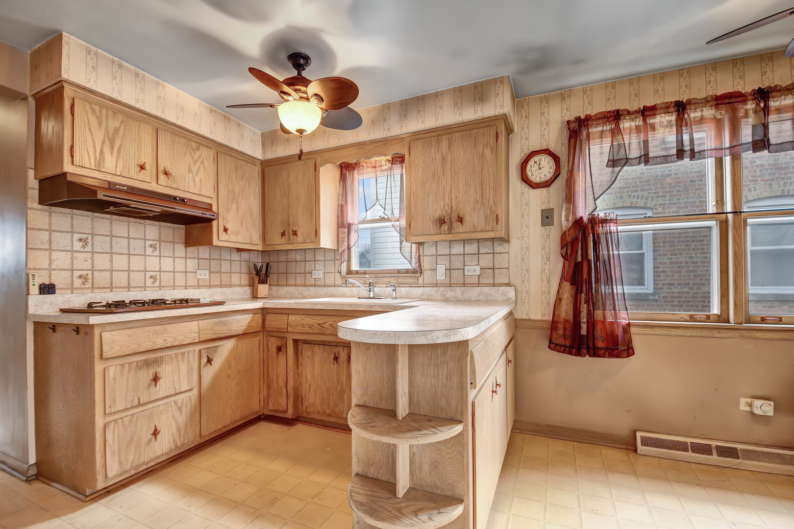 5123 S Lotus Avenue, Chicago, IL 60638