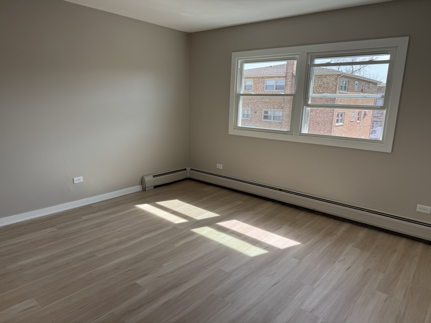 7033 99th Street #2-E, Chicago Ridge, IL 60415