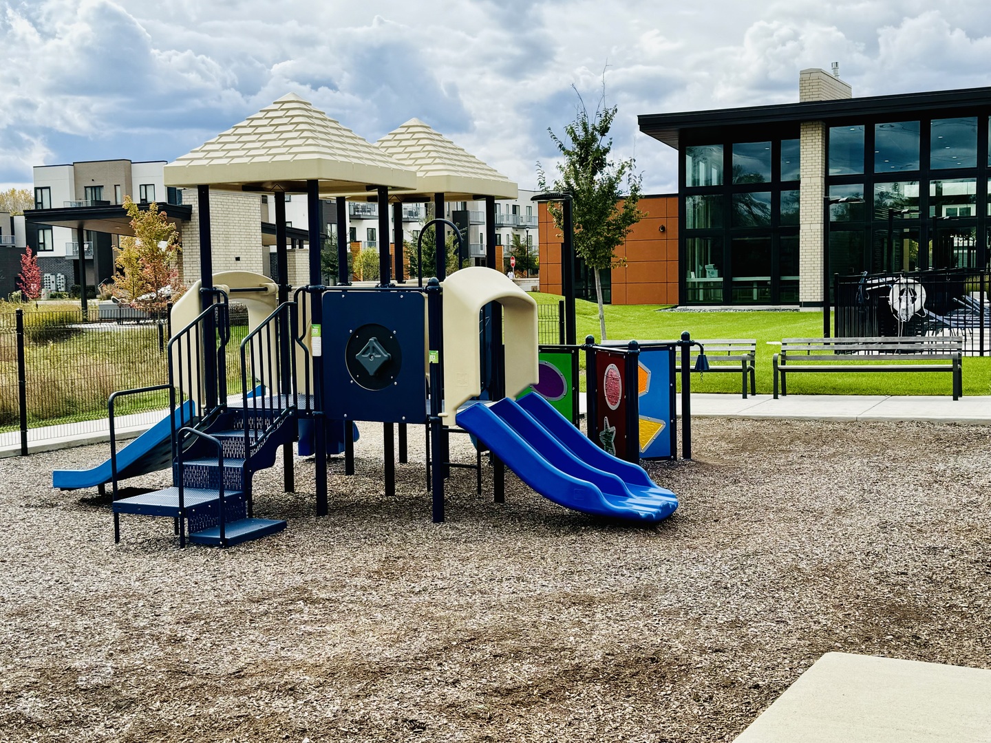 29w710 Cambridge Court, Warrenville, IL 60555