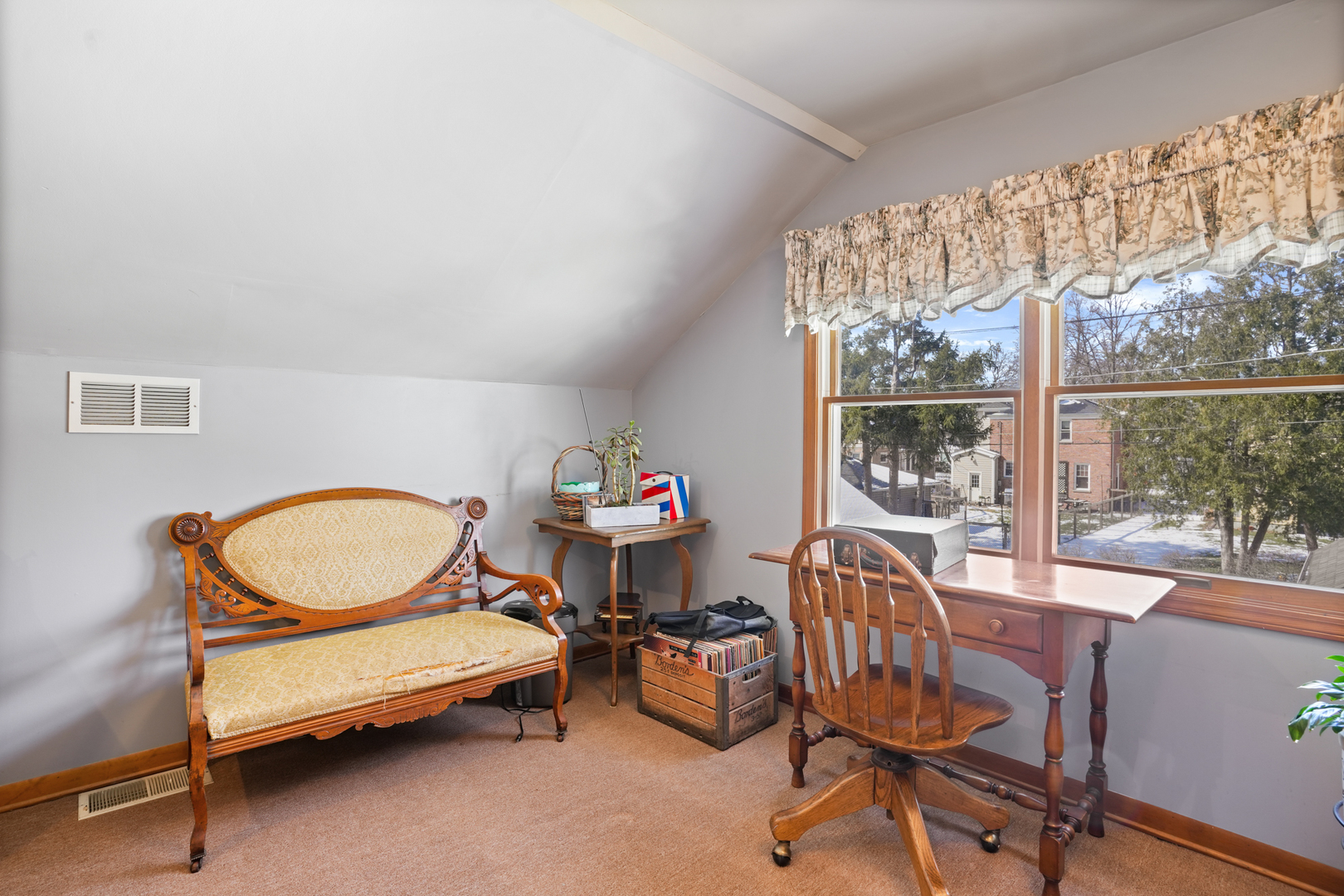 416 N Rush Street, Itasca, IL 60143