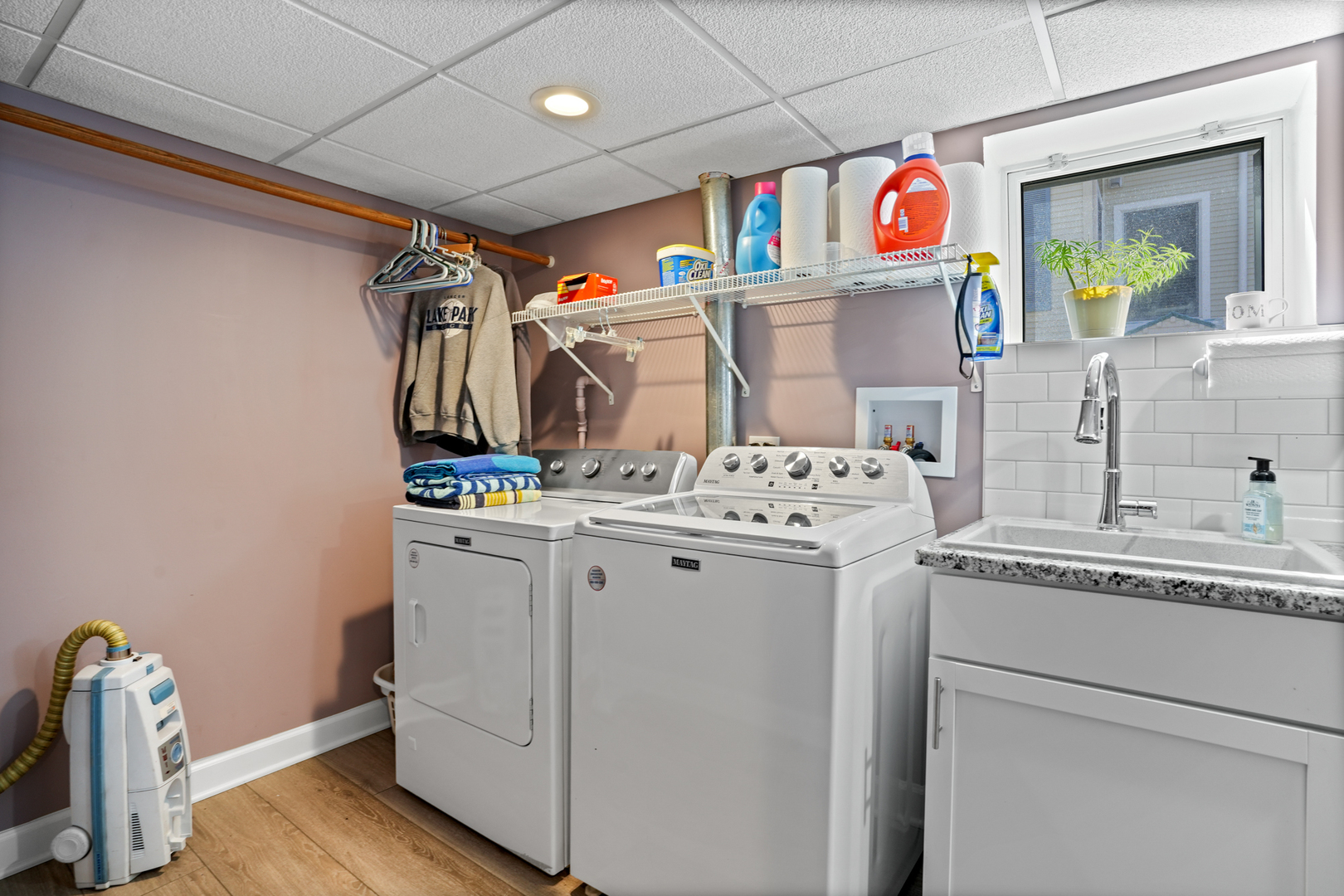 416 N Rush Street, Itasca, IL 60143