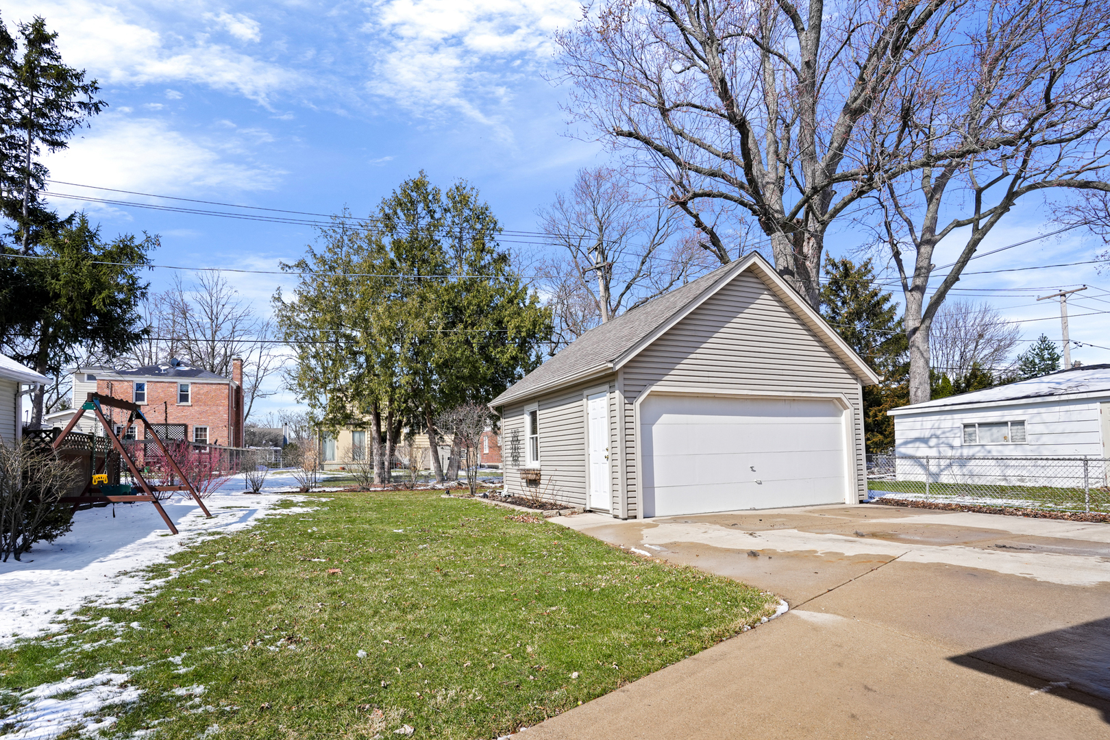 416 N Rush Street, Itasca, IL 60143