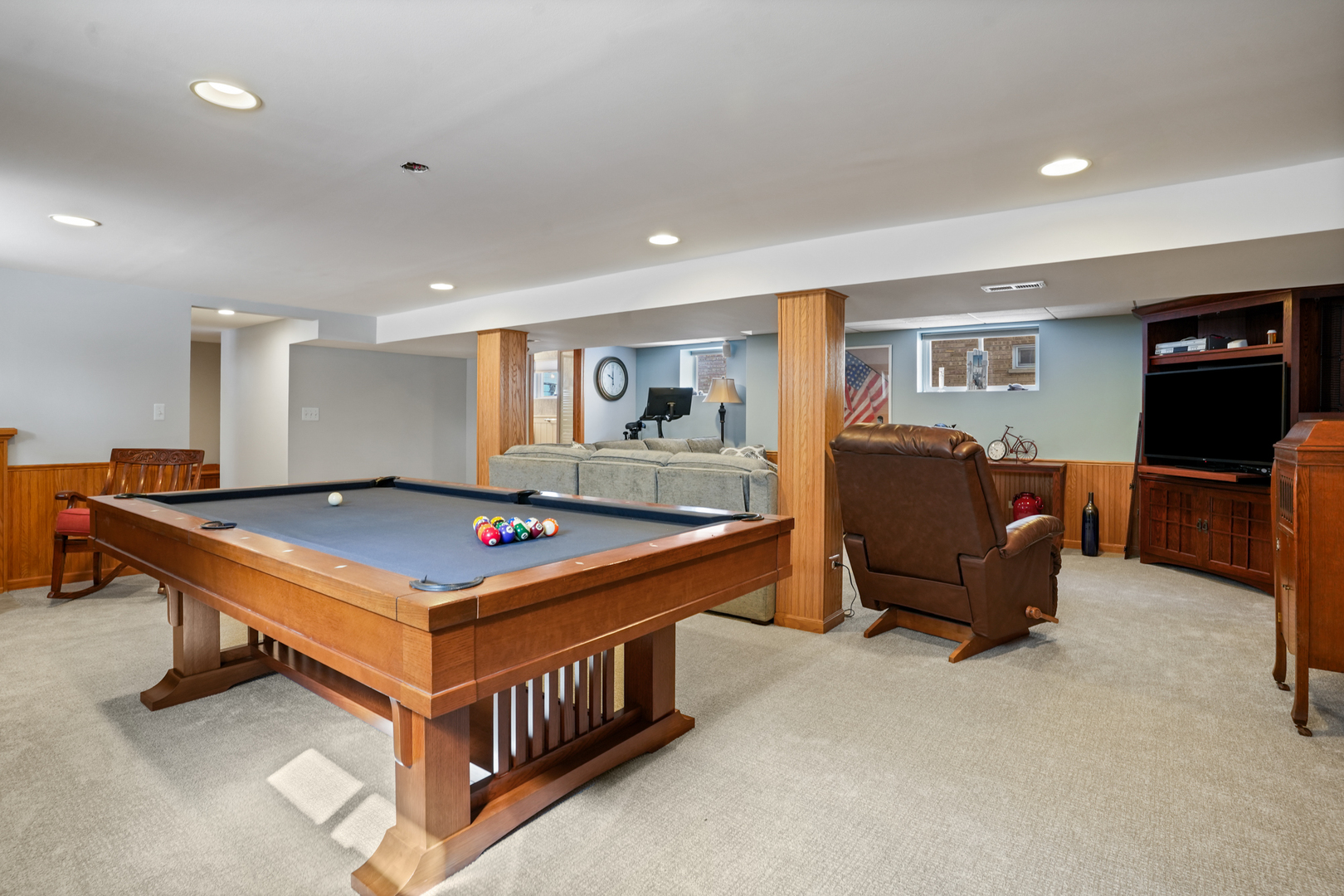 416 N Rush Street, Itasca, IL 60143