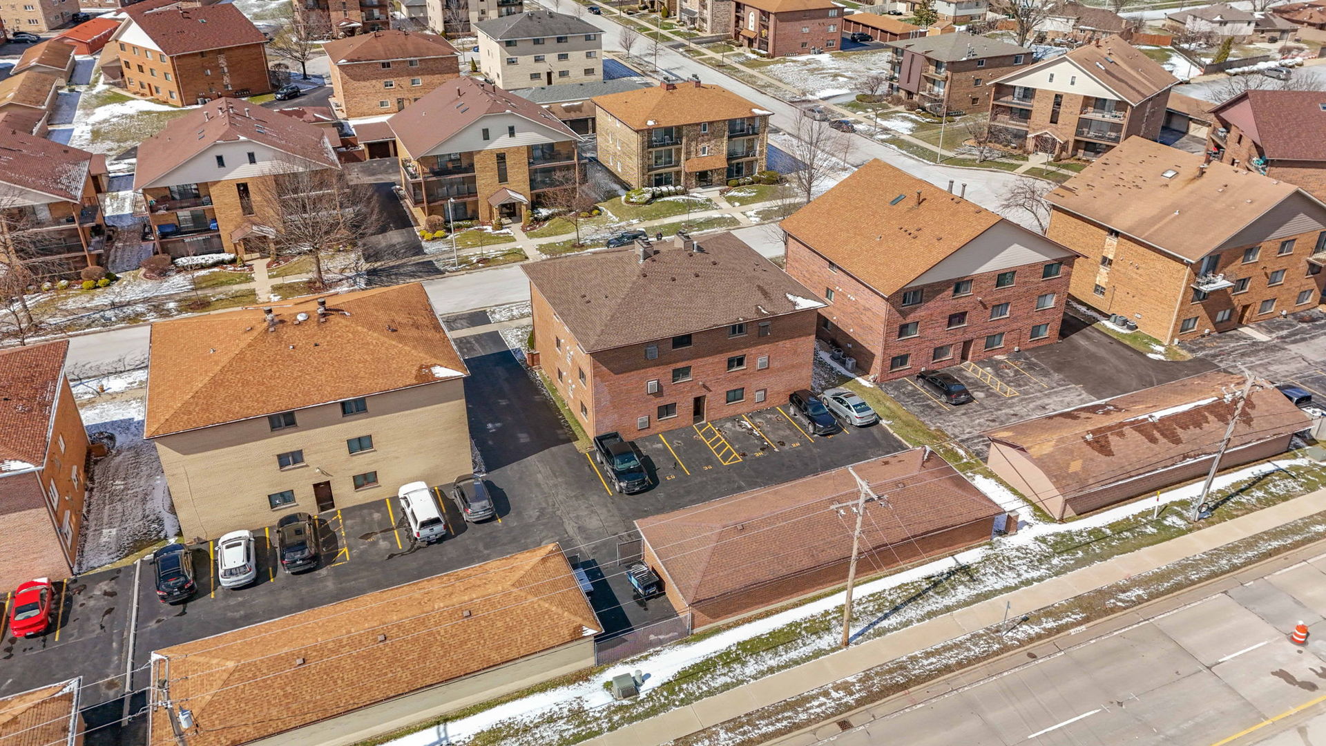 16819 81st Avenue #1S, Tinley Park, IL 60477