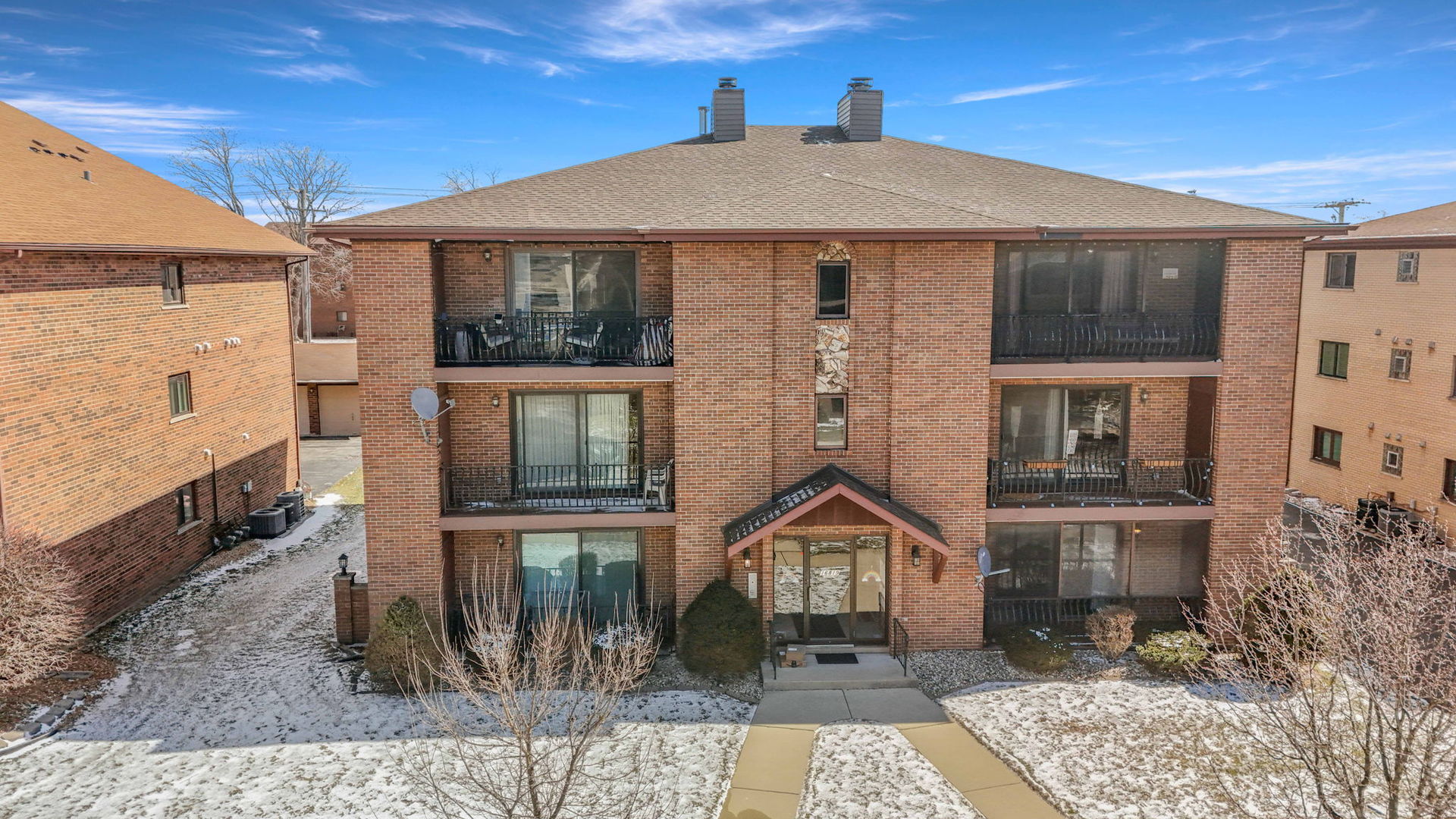 16819 81st Avenue #1S, Tinley Park, IL 60477