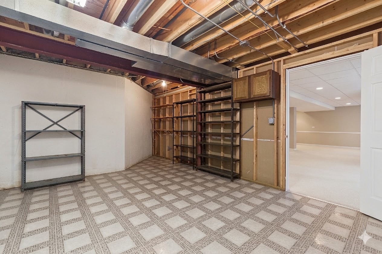 10502 Crown Drive, Orland Park, IL 60467