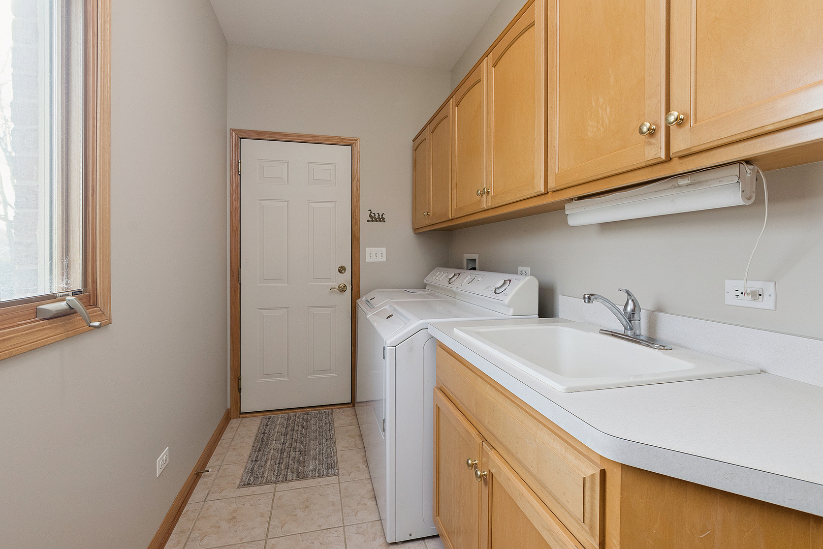 10502 Crown Drive, Orland Park, IL 60467