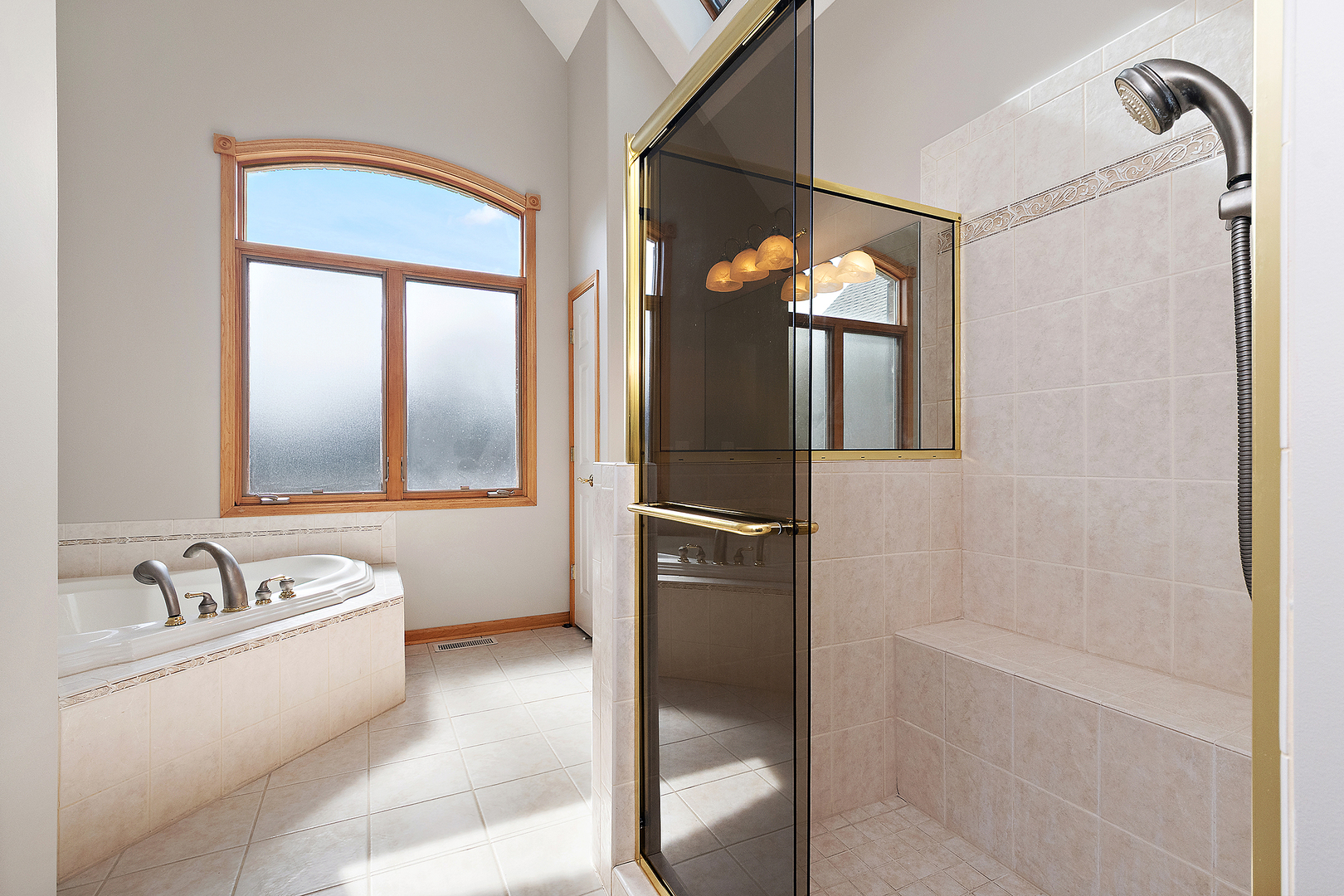 10502 Crown Drive, Orland Park, IL 60467