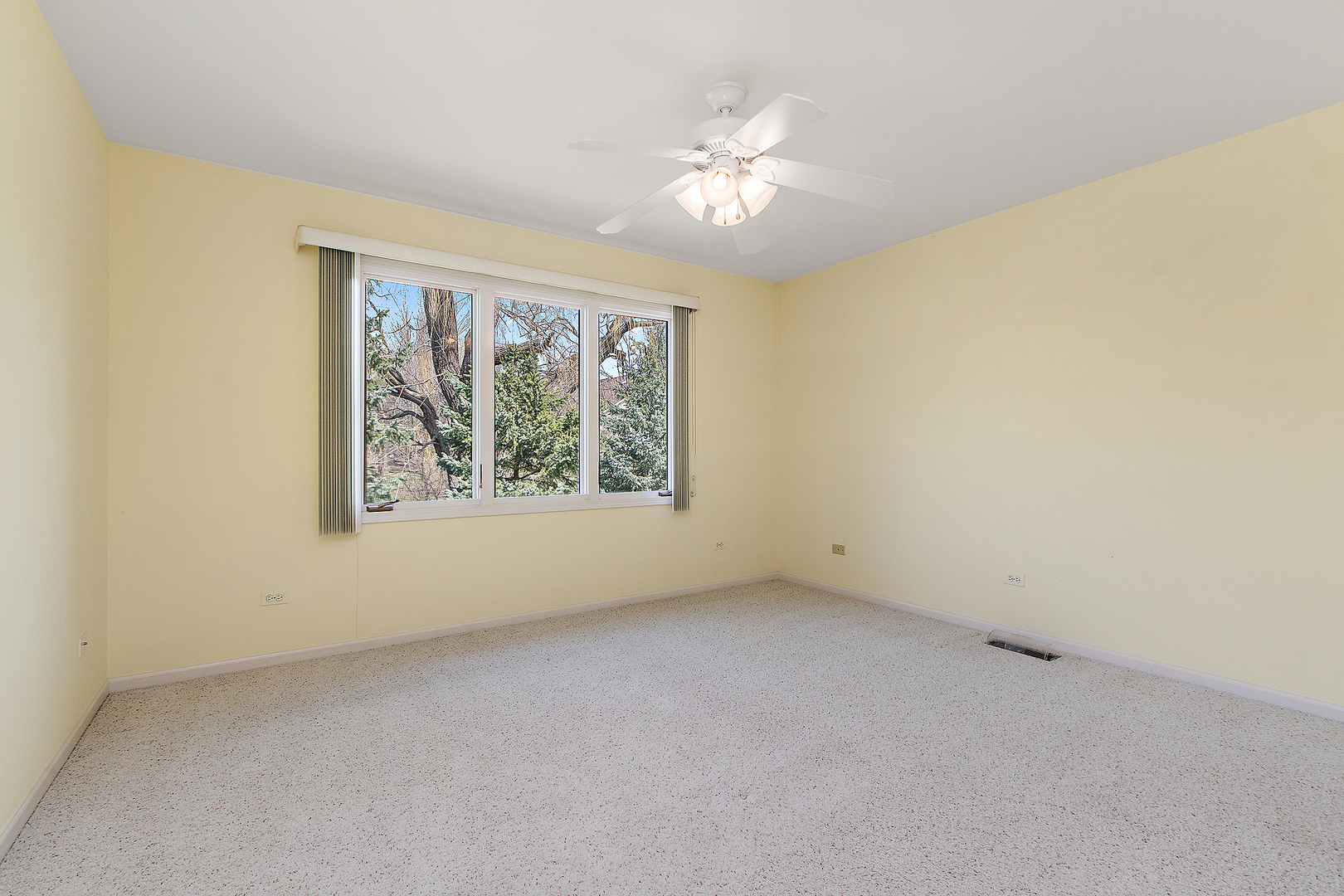 10502 Crown Drive, Orland Park, IL 60467