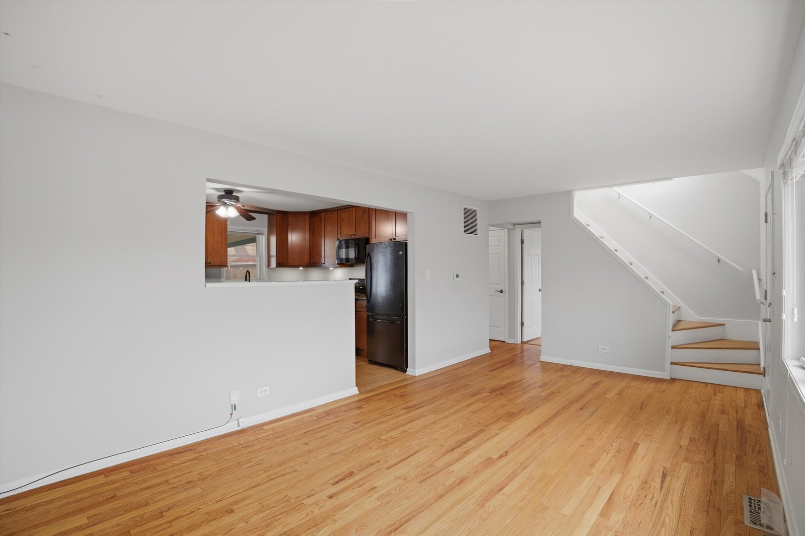 8912 Windsor Lane, Bridgeview, IL 60455