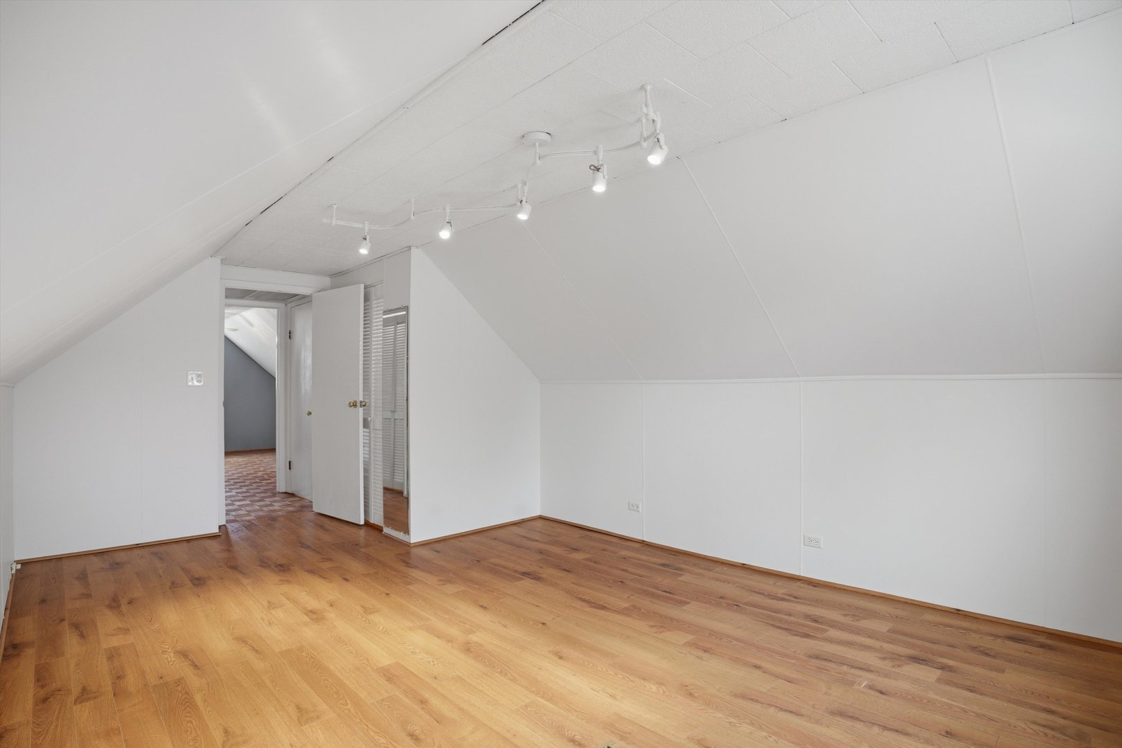 8912 Windsor Lane, Bridgeview, IL 60455