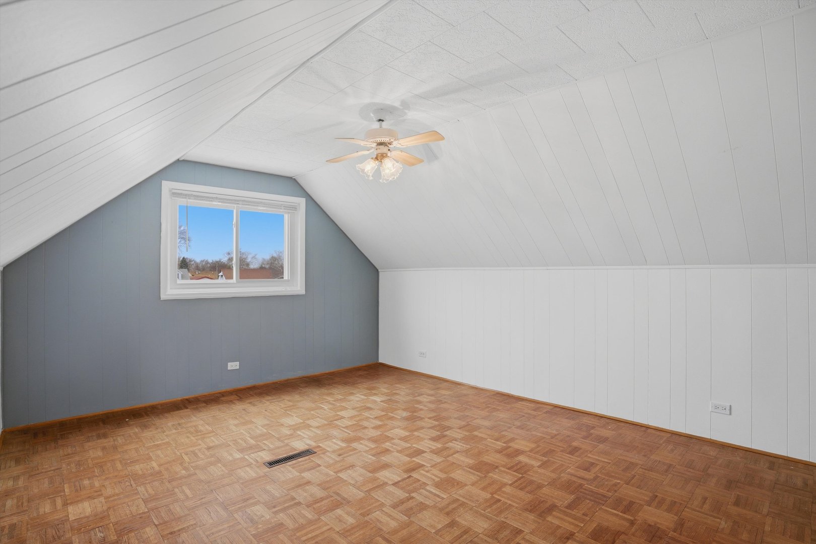 8912 Windsor Lane, Bridgeview, IL 60455