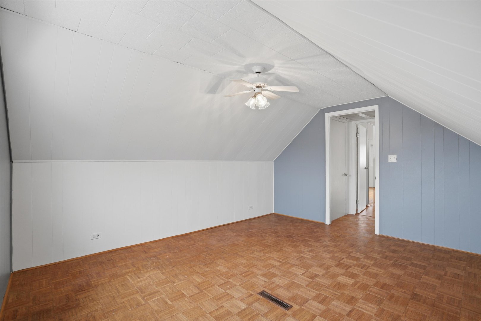 8912 Windsor Lane, Bridgeview, IL 60455