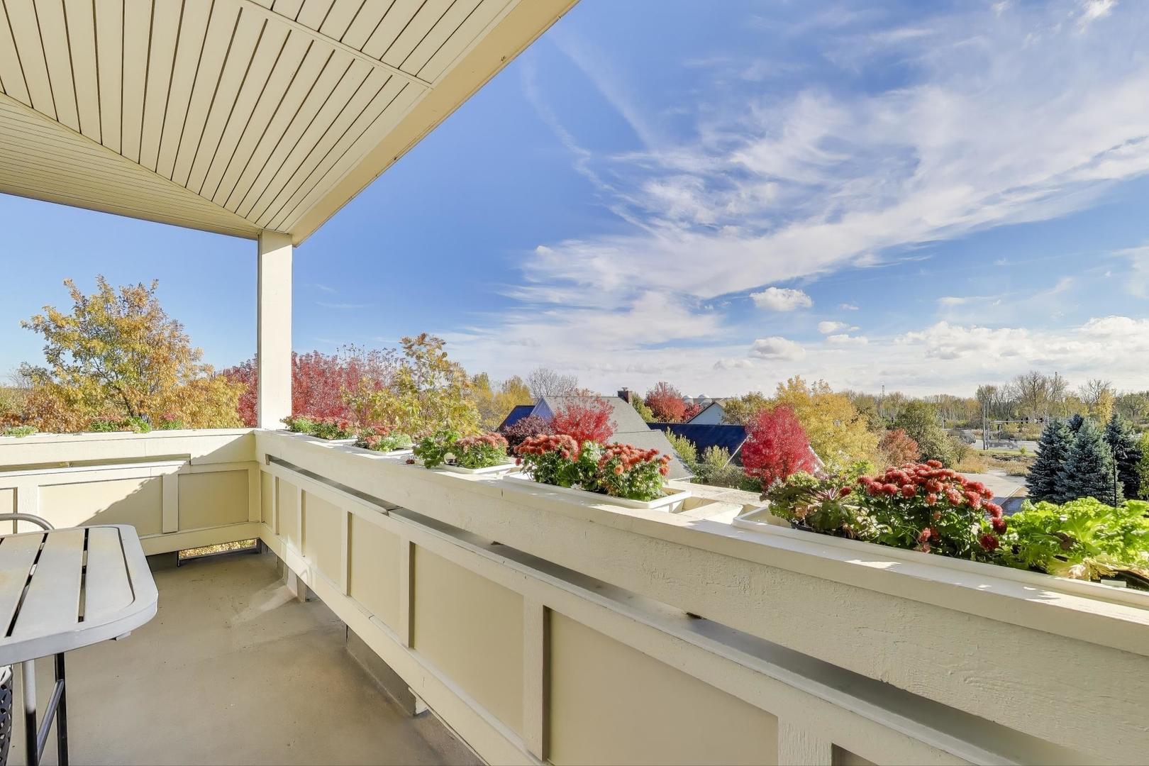 977 Harris Road #34, Grayslake, IL 60030