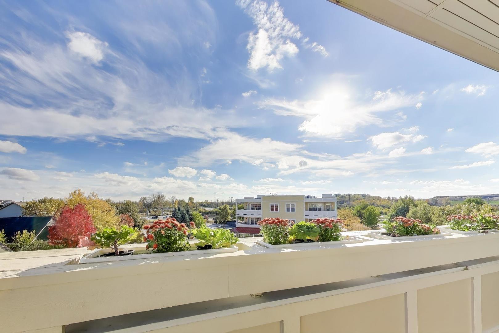 977 Harris Road #34, Grayslake, IL 60030