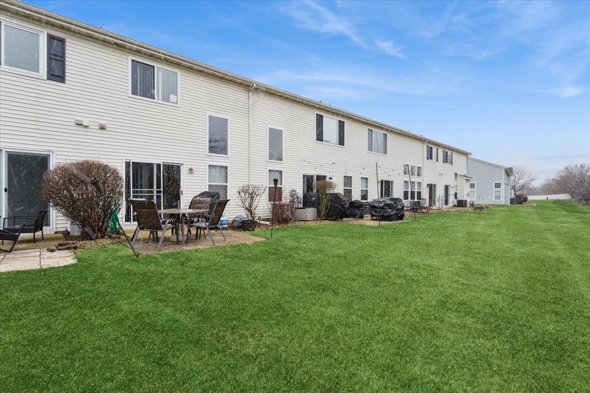 14902 W Victoria Crossing, Lockport, IL 60441