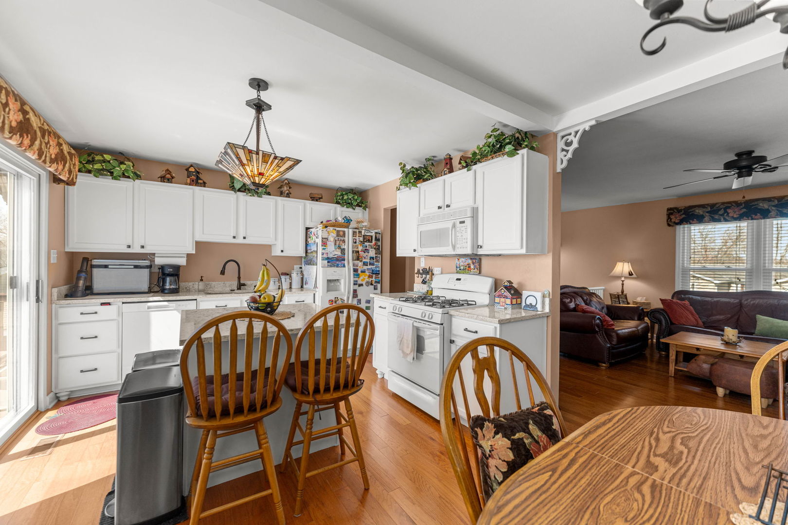 7545 W Hickory Creek Drive, Frankfort, IL 60423