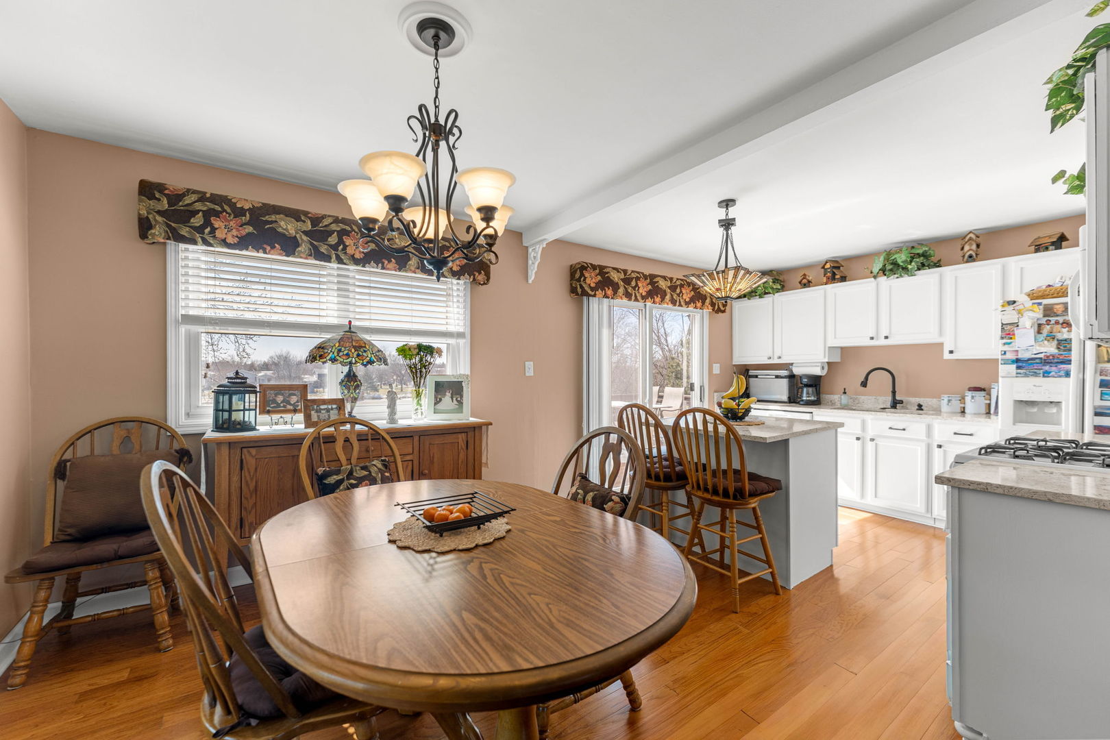 7545 W Hickory Creek Drive, Frankfort, IL 60423