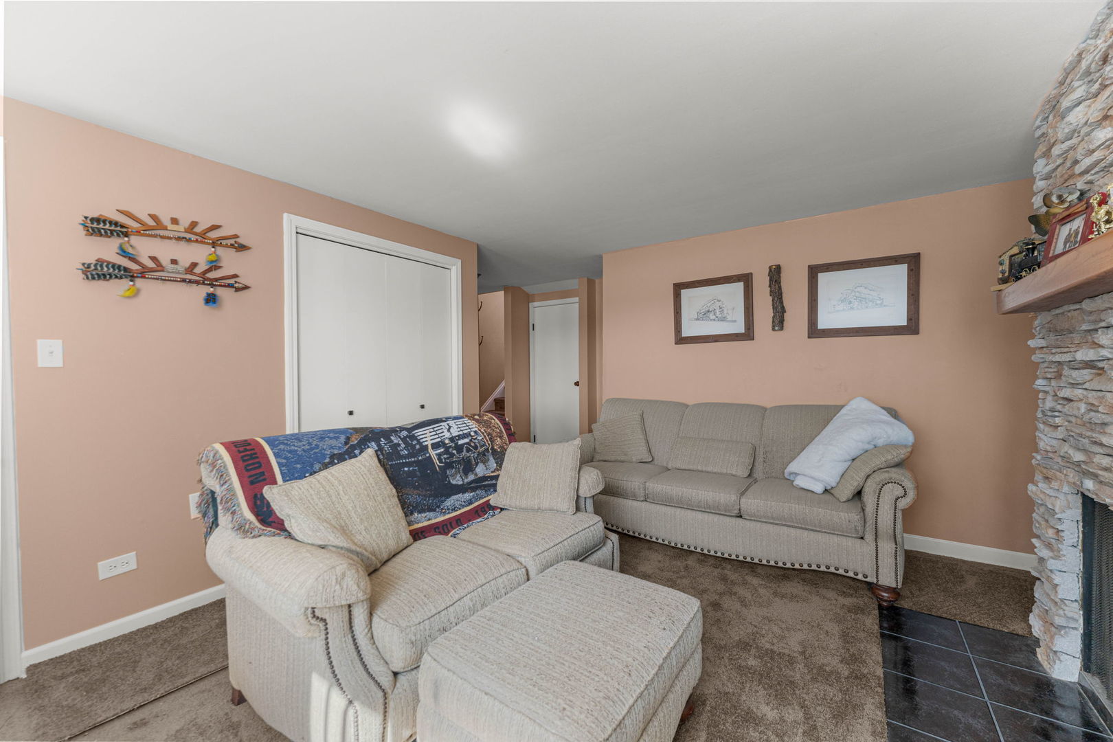 7545 W Hickory Creek Drive, Frankfort, IL 60423