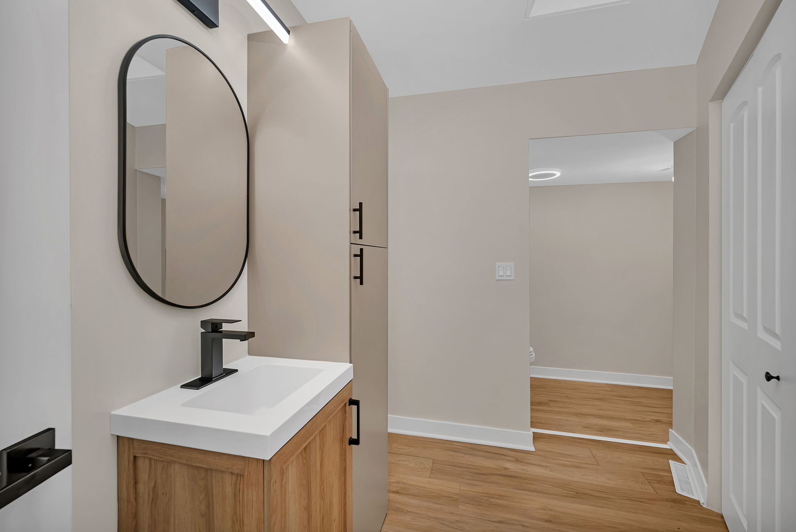 25530 S Canal Street, Channahon, IL 60410