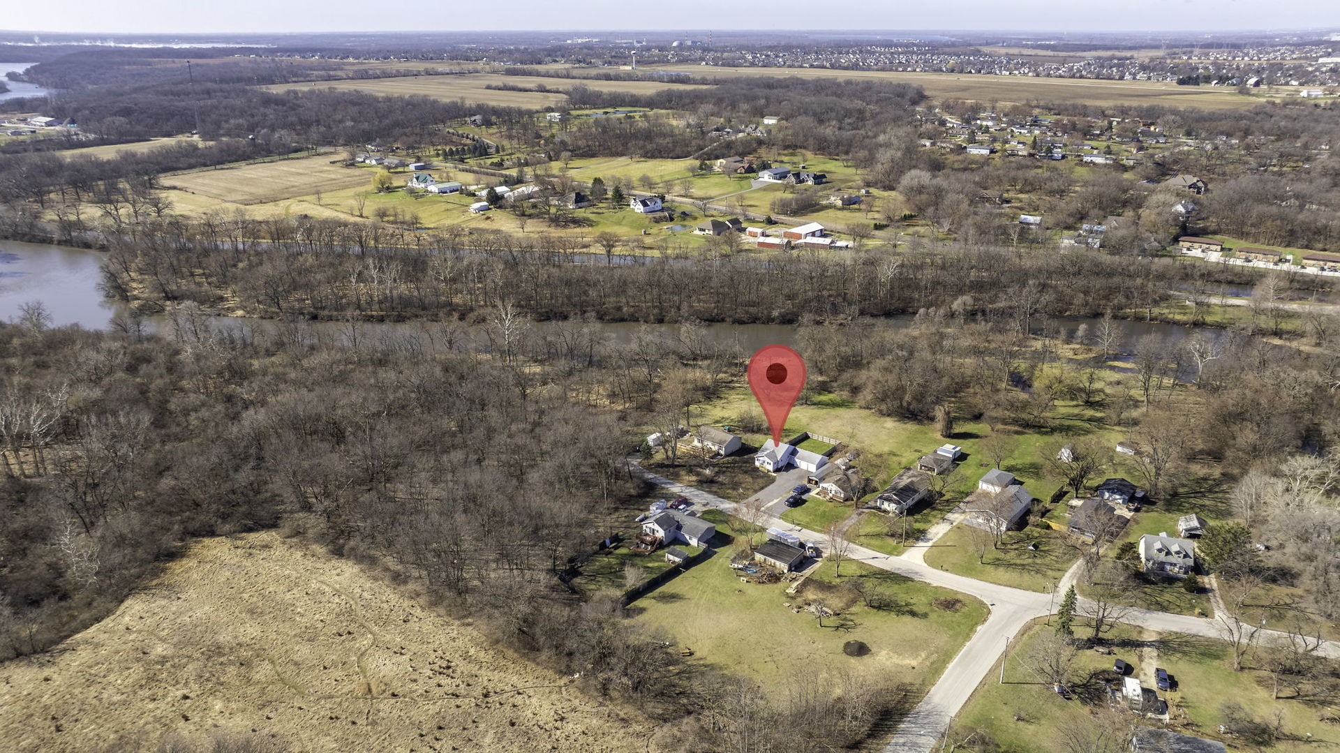 25530 S Canal Street, Channahon, IL 60410