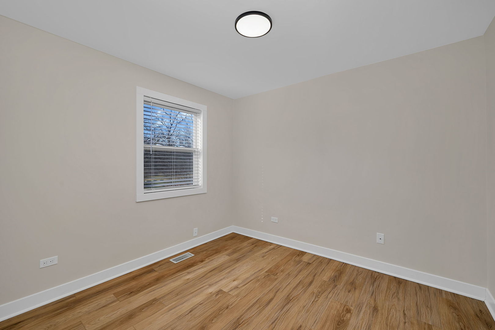 25530 S Canal Street, Channahon, IL 60410