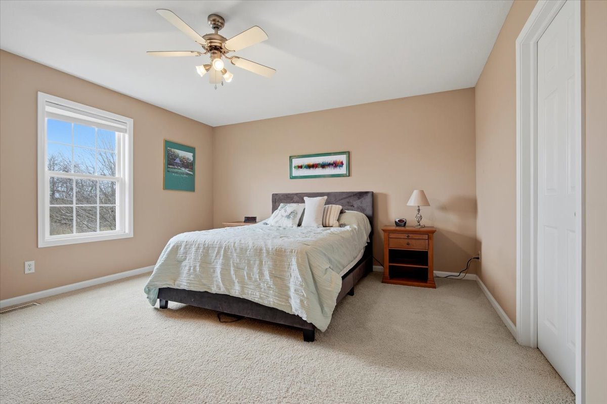 2429 Grey Fox Trail, Bloomington, IL 61705