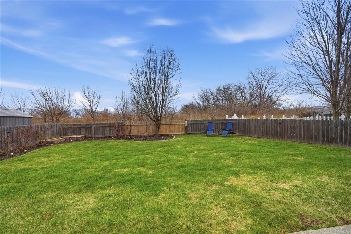 2429 Grey Fox Trail, Bloomington, IL 61705