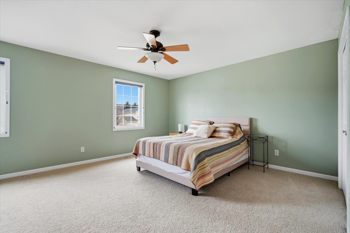 2429 Grey Fox Trail, Bloomington, IL 61705