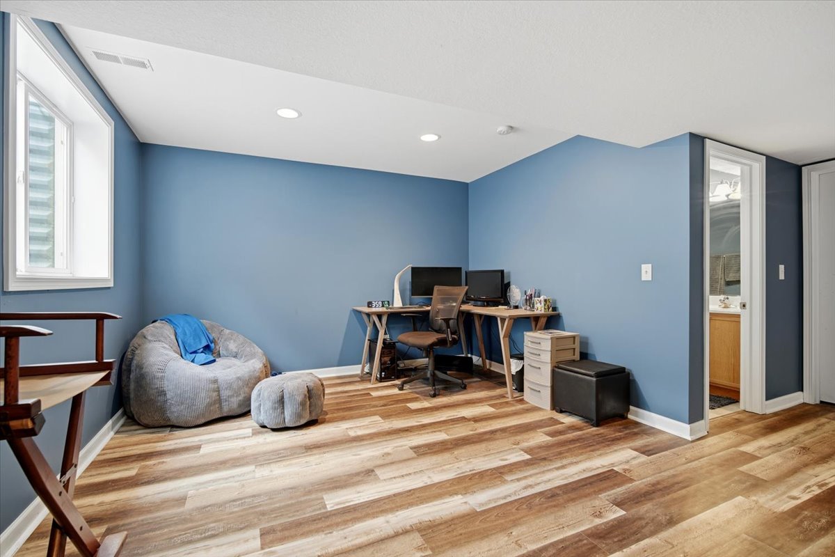 2429 Grey Fox Trail, Bloomington, IL 61705