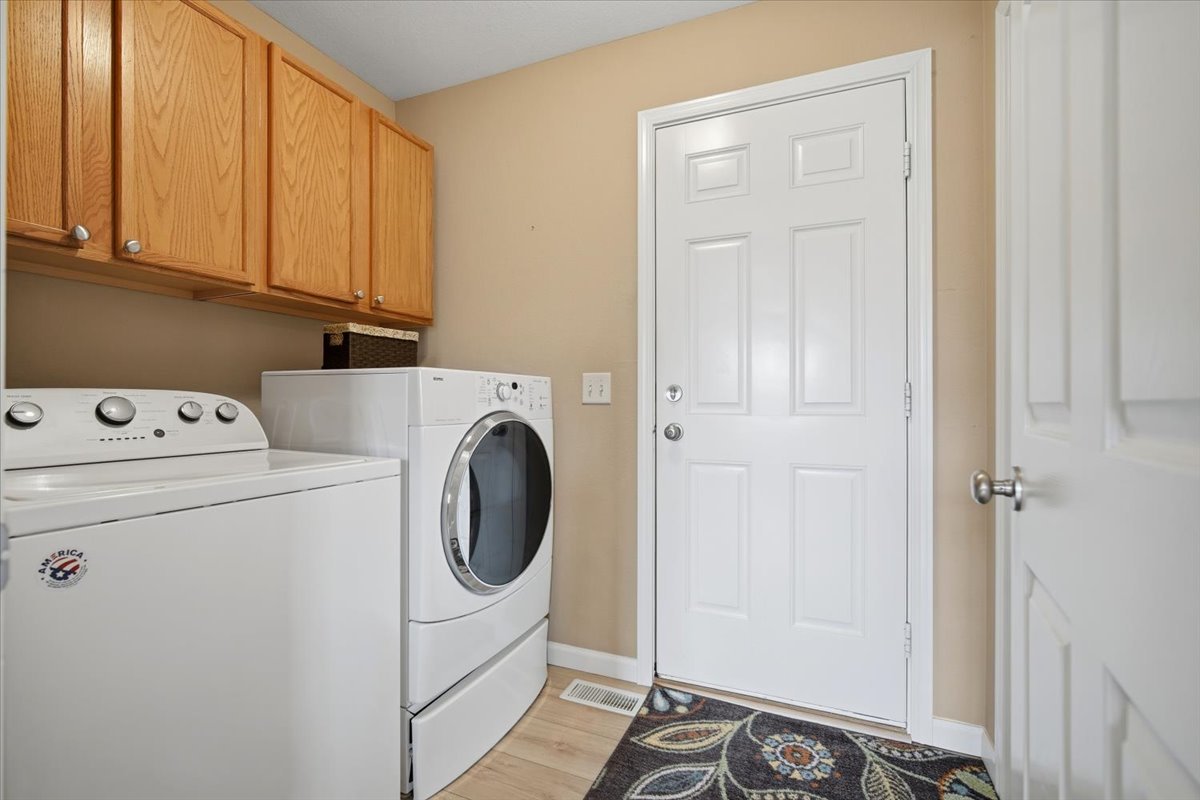 2429 Grey Fox Trail, Bloomington, IL 61705