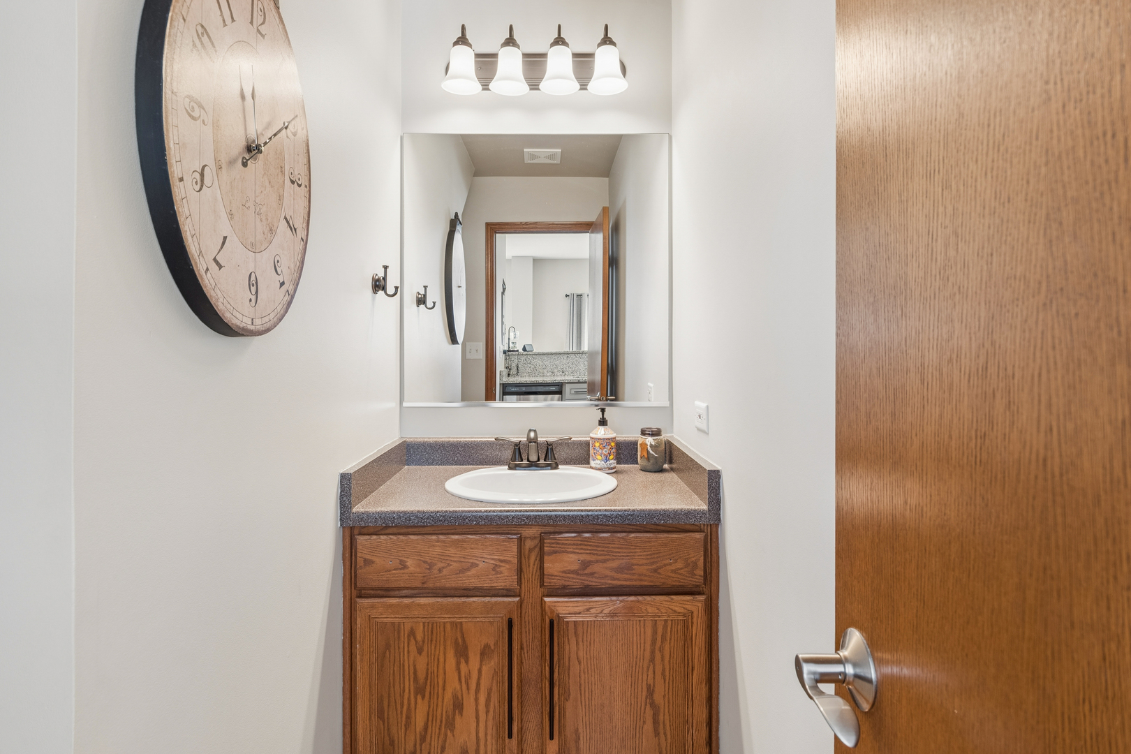 844 Donelson Court, Naperville, IL 60563