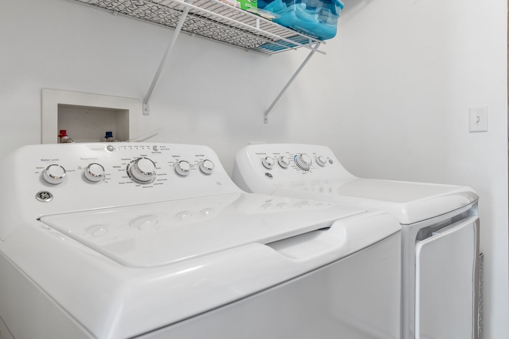 844 Donelson Court, Naperville, IL 60563