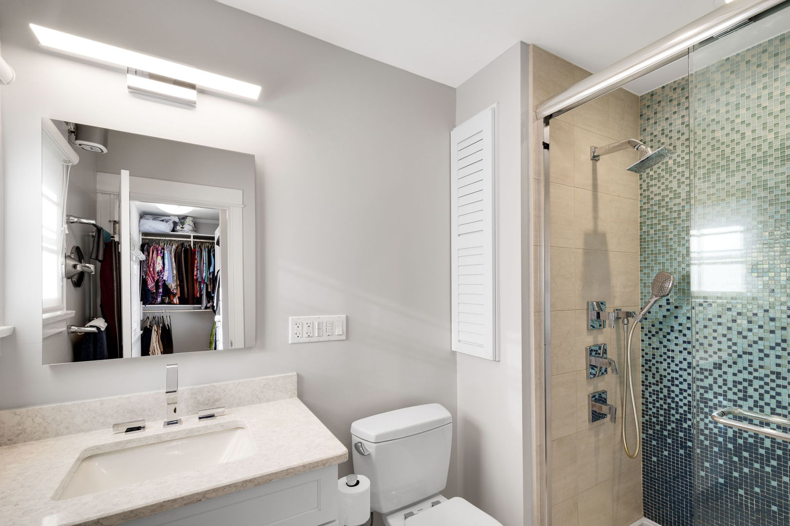 2509 Pioneer Road, Evanston, IL 60201