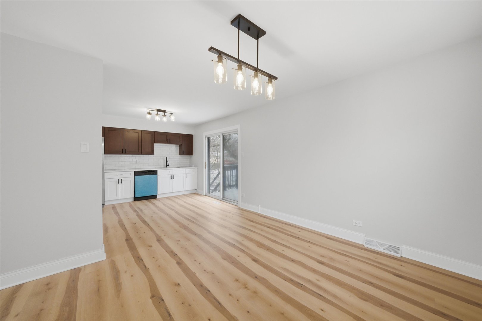 1647 216th Street, Sauk Village, IL 60411