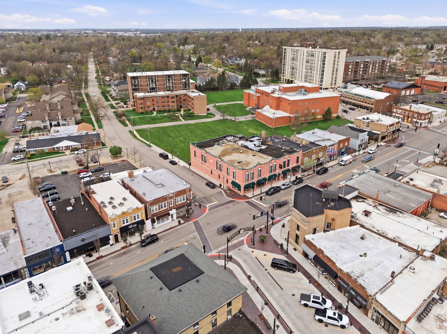 37 E Hickory Street #D, Lombard, IL 60148