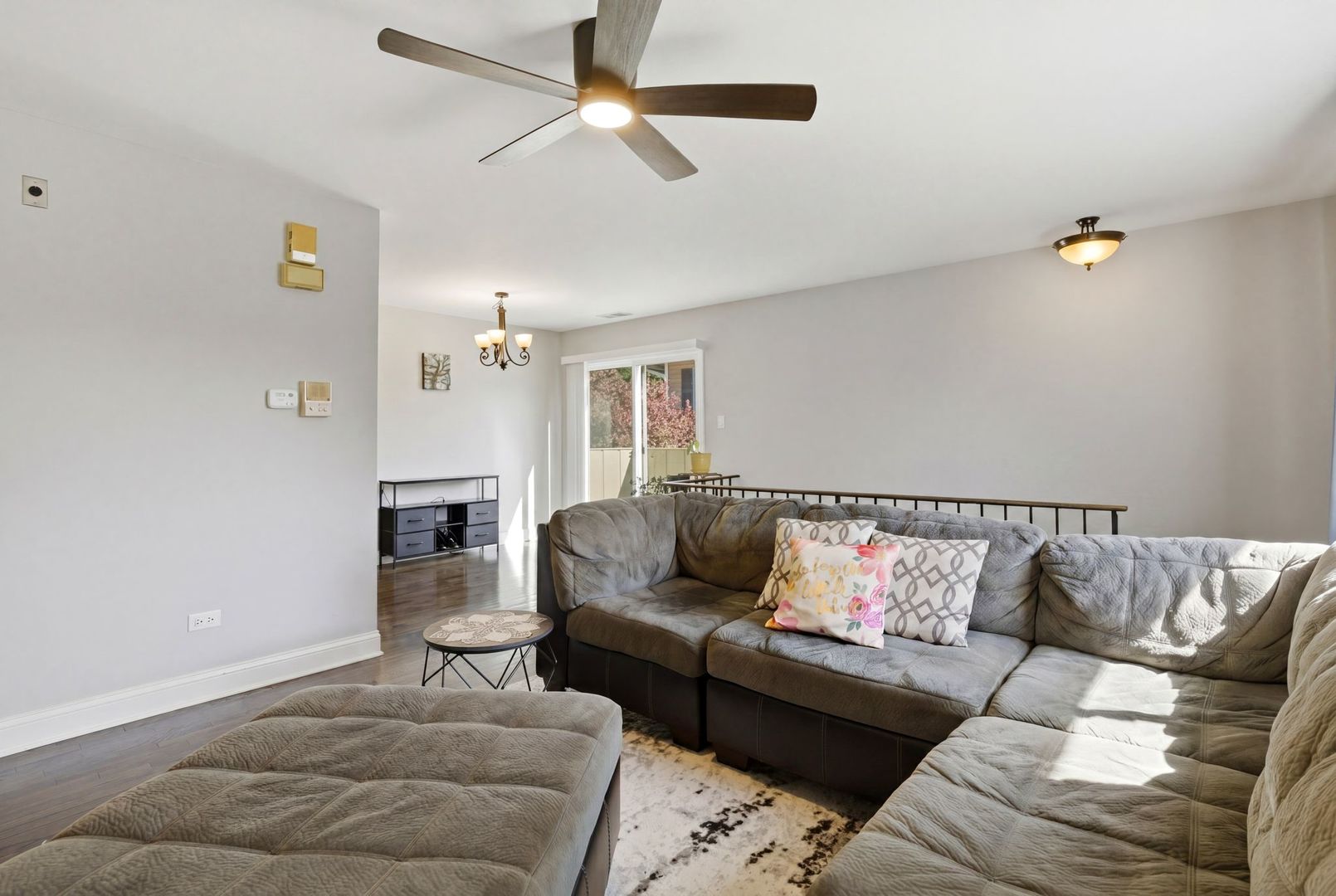 37 E Hickory Street #D, Lombard, IL 60148