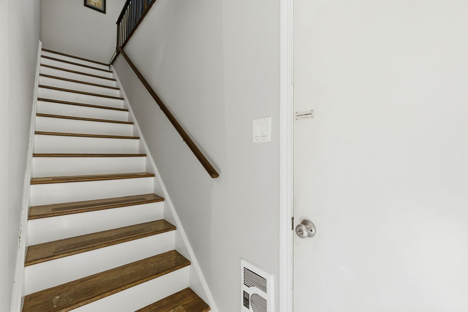 37 E Hickory Street #D, Lombard, IL 60148