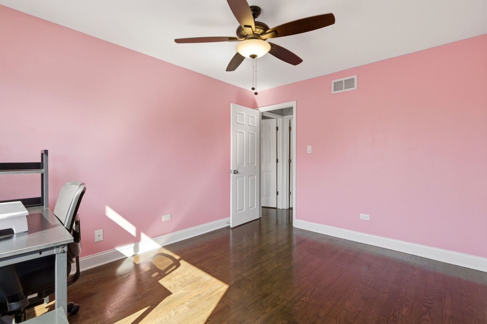 37 E Hickory Street #D, Lombard, IL 60148