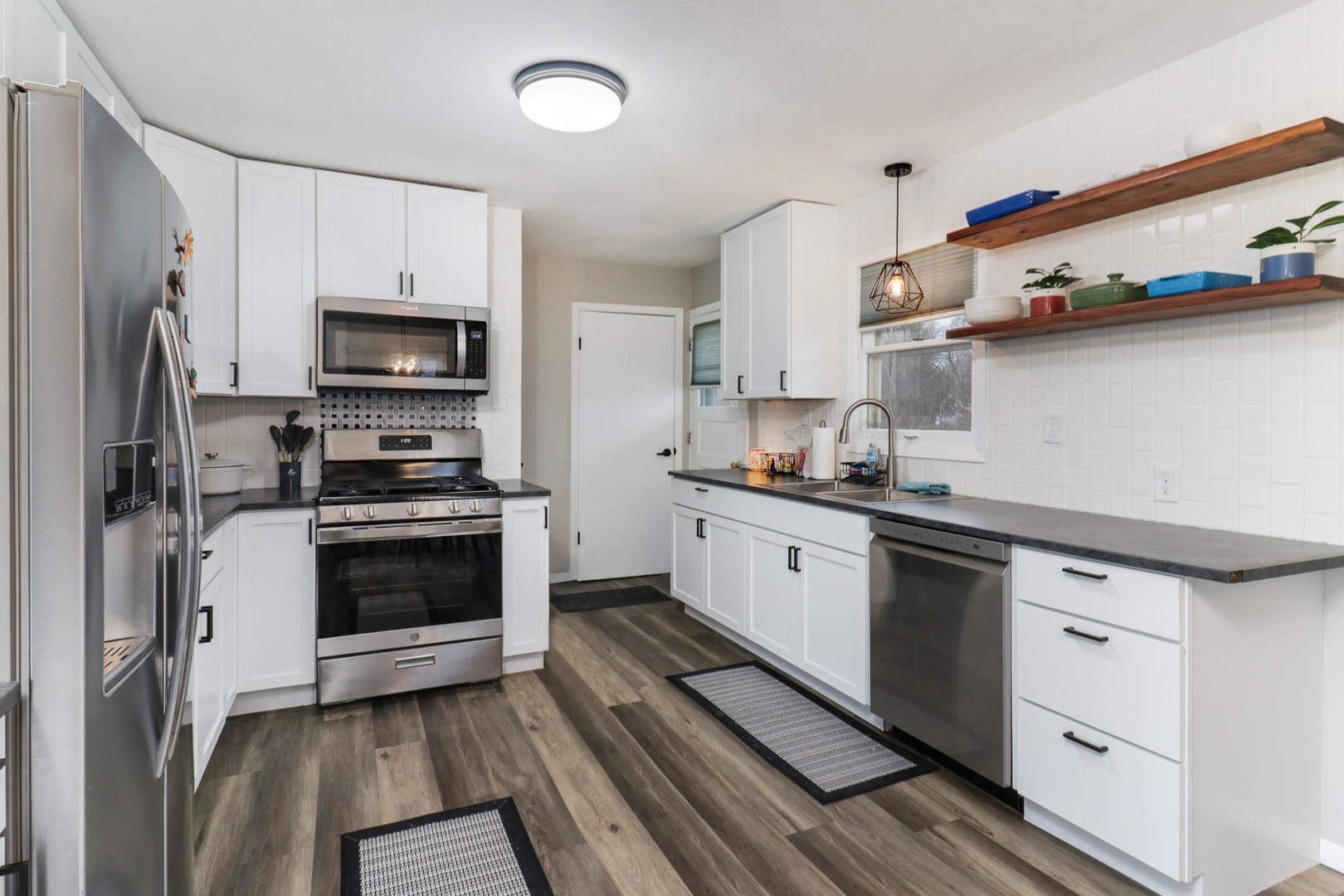 401 W Boundary Street, Stanford, IL 61774